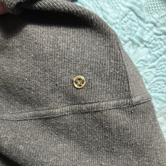 Lululemon Radiant Jacket Dark Grey with Gold Zipper Size 10 - Picture 4 of 8